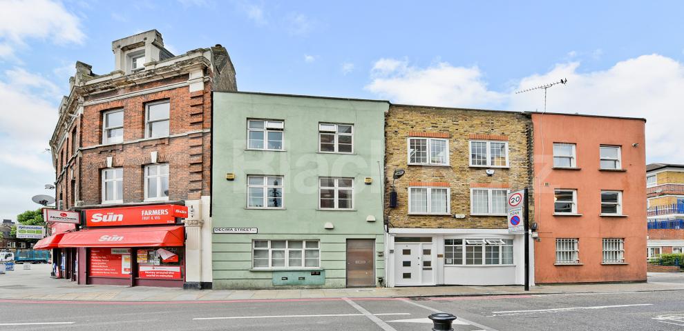 By the corner of the ever fashionable Bermondsey Street + gorgeous roof terrace  Decima Street , London Bridge 